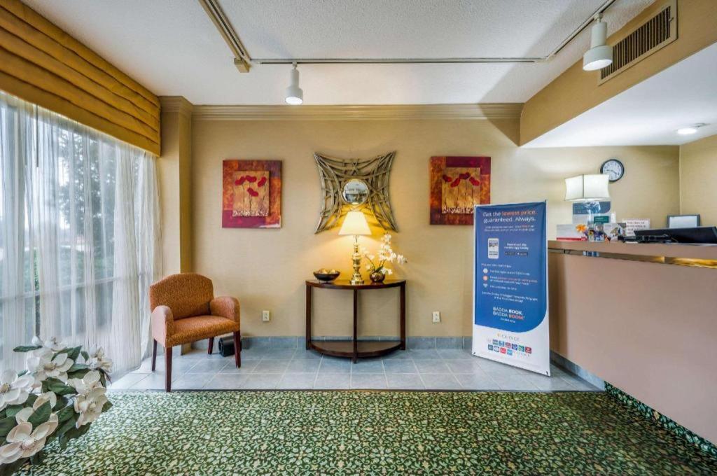 Econo Lodge Corinth Exteriér fotografie