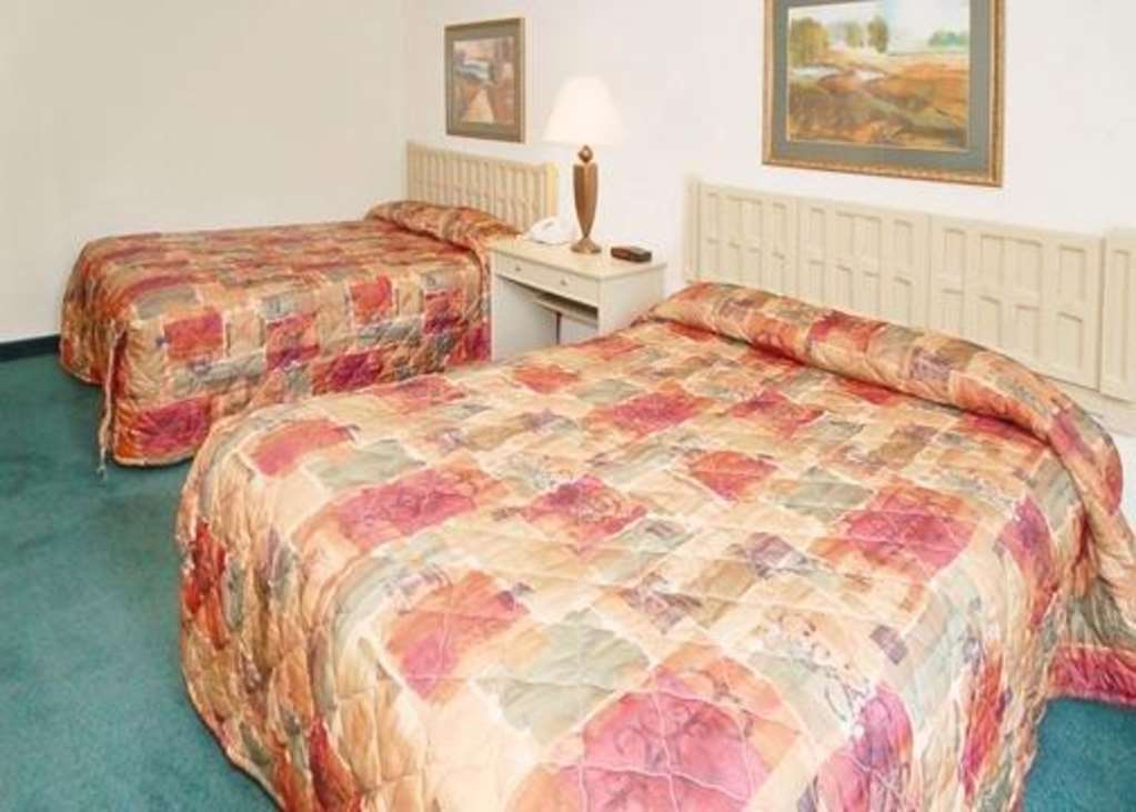 Econo Lodge Corinth Pokoj fotografie