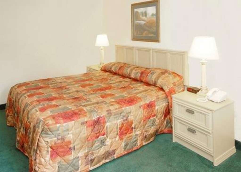 Econo Lodge Corinth Pokoj fotografie